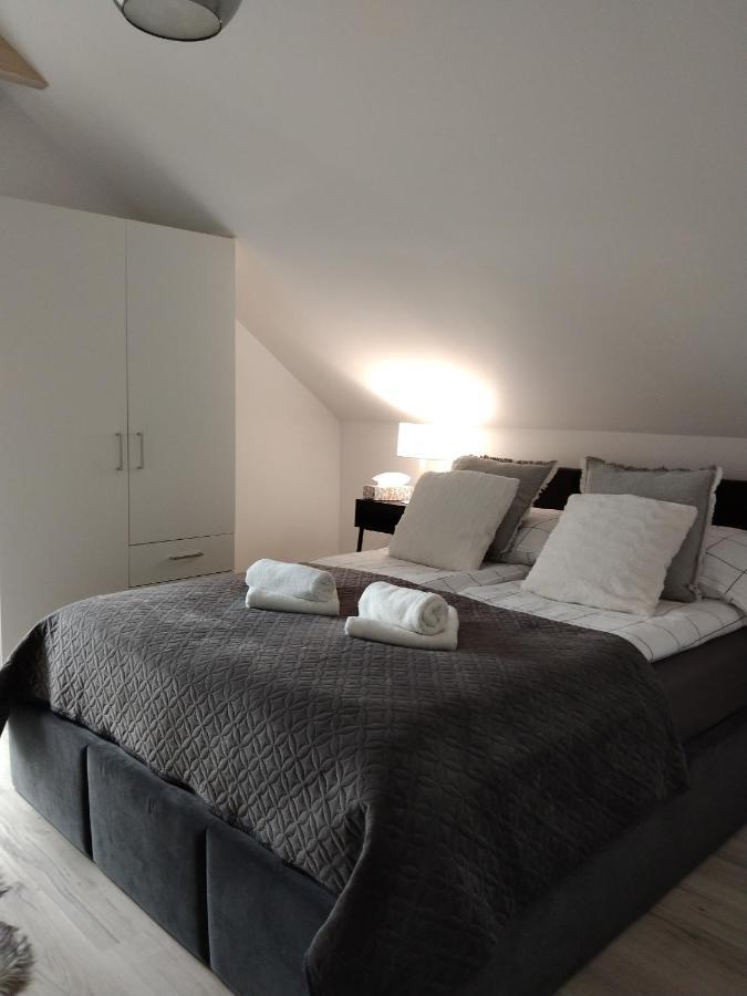 Apartamenty Rownia 2 ウストシキ・ドルネ エクステリア 写真